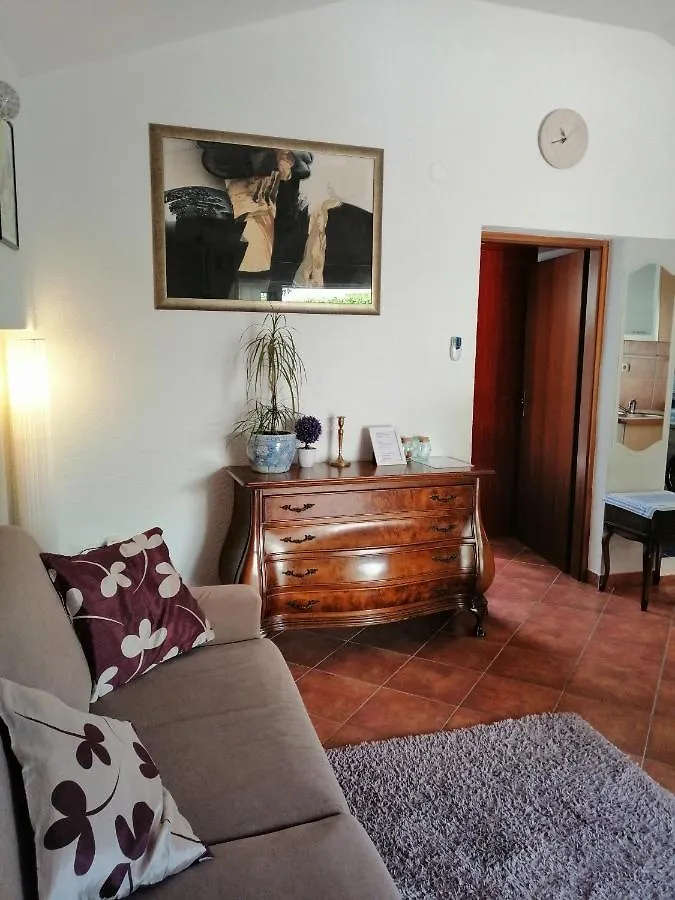 Apartment Dzoni Split 0*,
