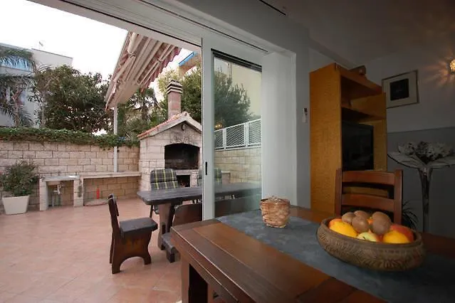 Apartment Dzoni Split